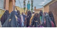 Procesión de las Fiestas de Mayo en Tórtola de Henares